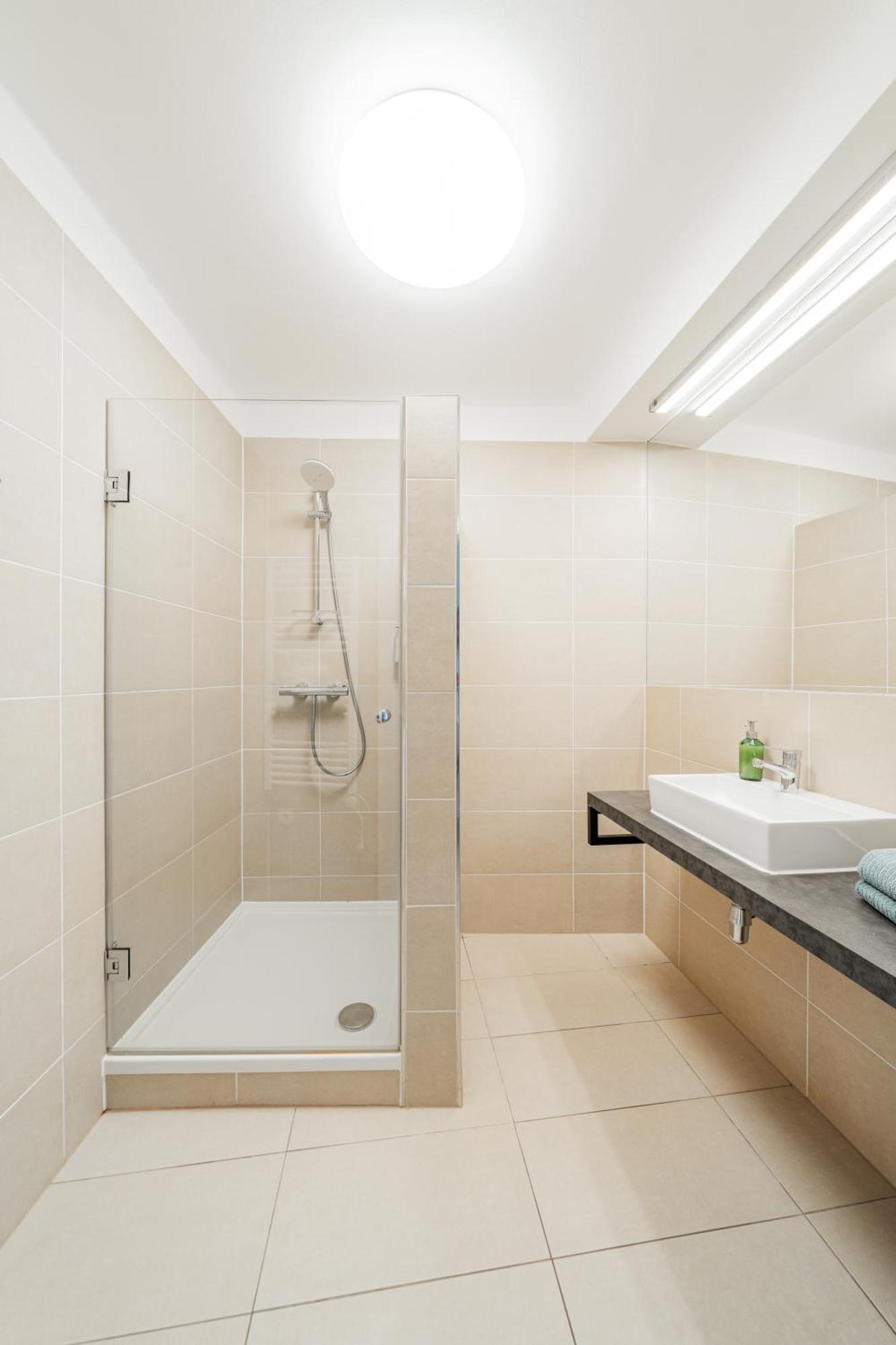 Central 60M2 Suite 10 Min Walk From Main Station Wien Exteriör bild